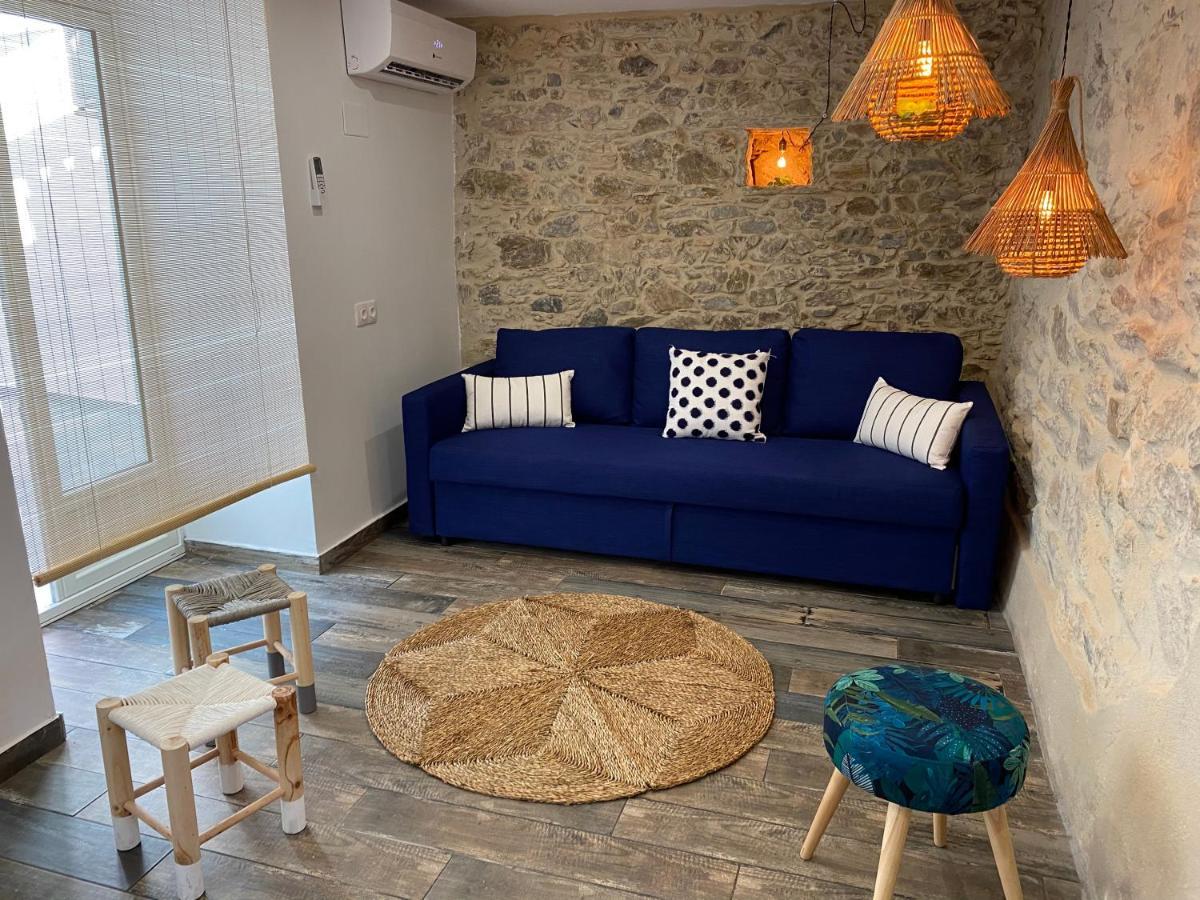 Ideal Parelles Aptm Amb Encant Estil Mediterrani I Tranquil A Llança Kültér fotó